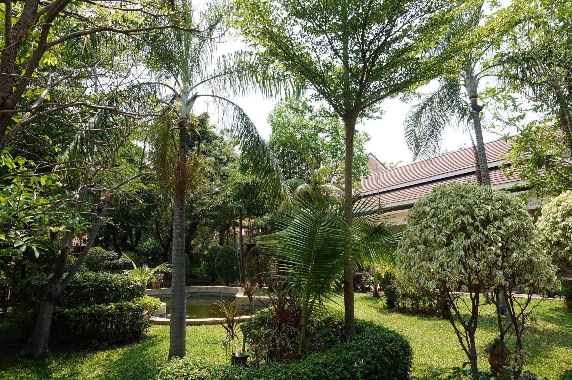 Tonwa Resort Hotel Khon Kaen Exterior foto